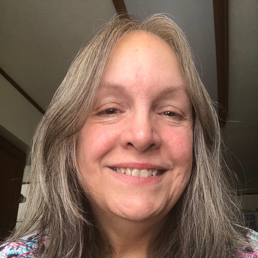 Meet your Posher, Cassandra